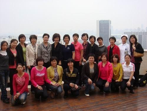 市妇联副主席吴亚汝率“巾帼文明岗”赴上海学习考察