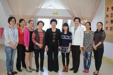 省妇联吴洪芹主席与厦门基层妇女成为好“闺蜜